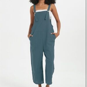 Women’s bib overalls